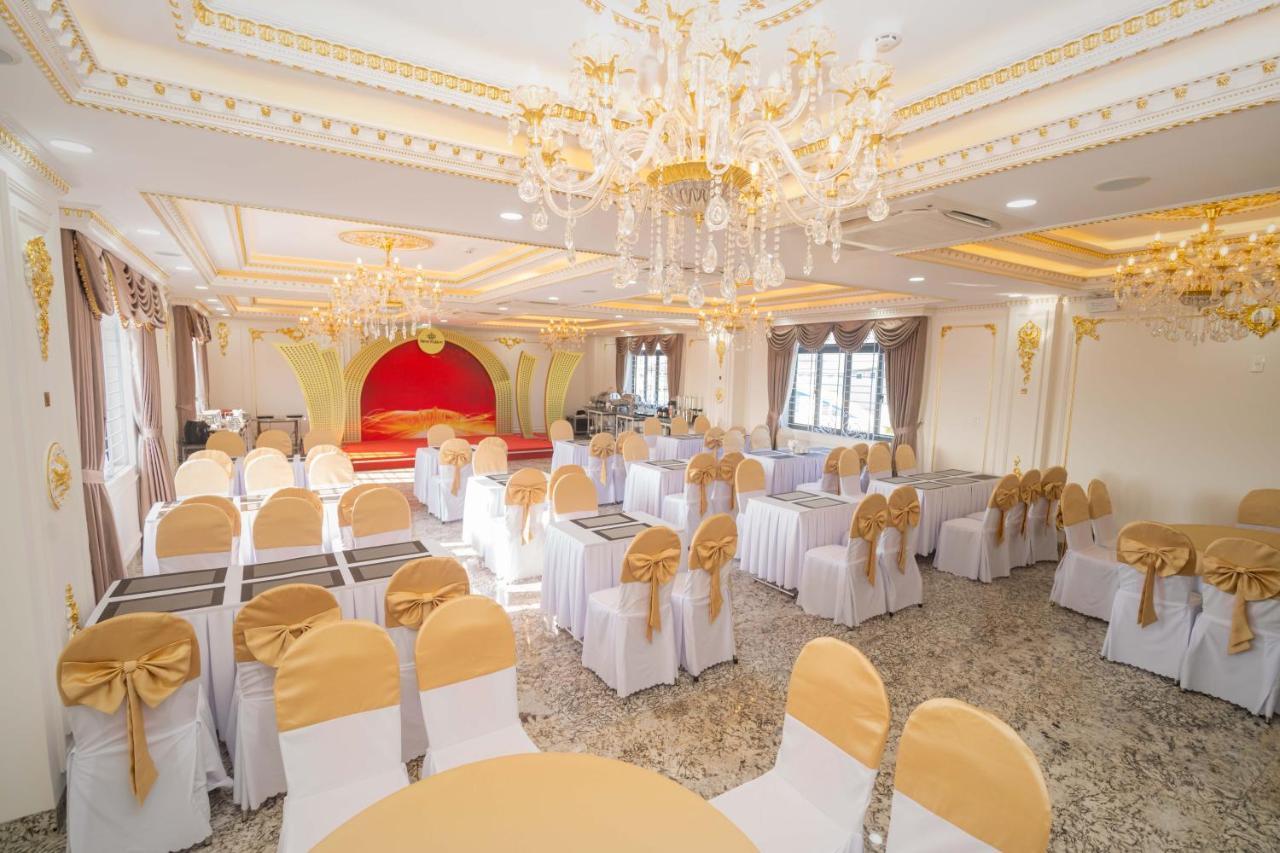 קוואנג נגאי New Palace Hotel מראה חיצוני תמונה